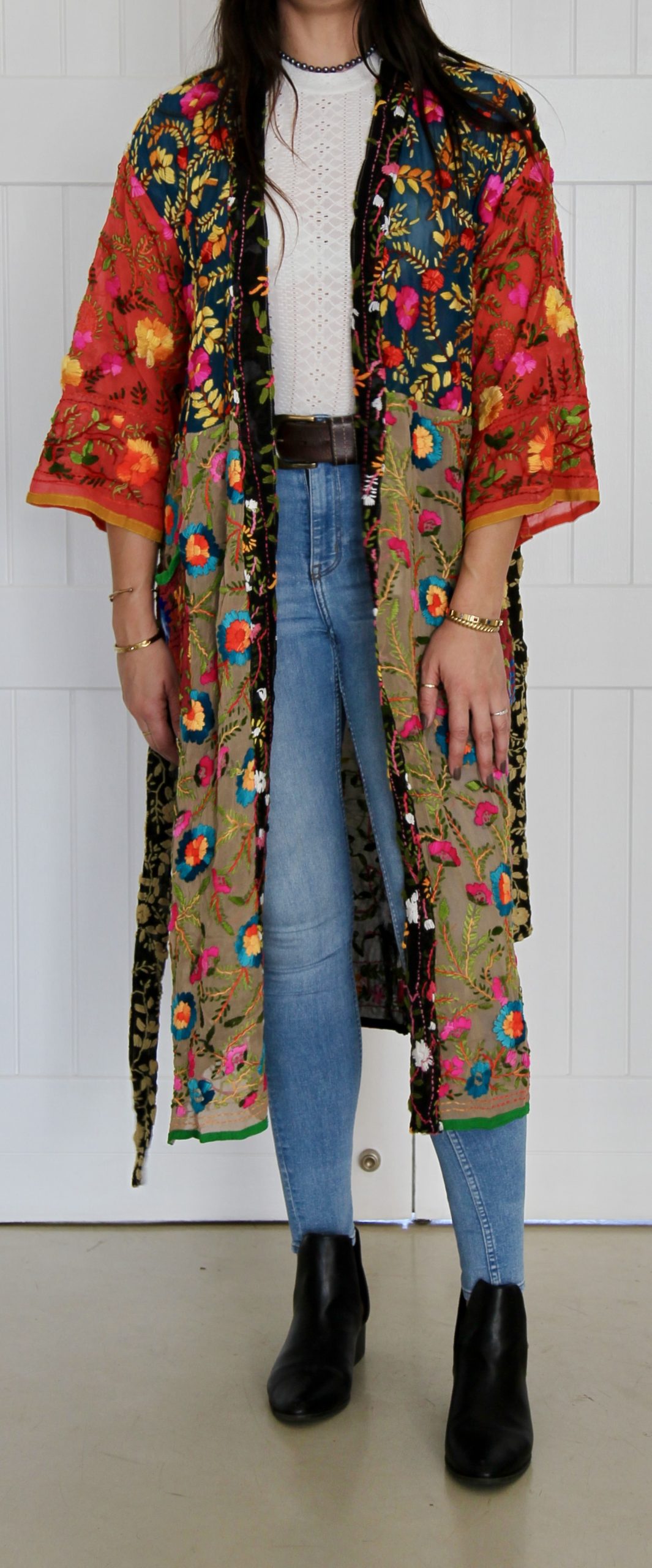 Silk Fillkari Kimono D08J0255